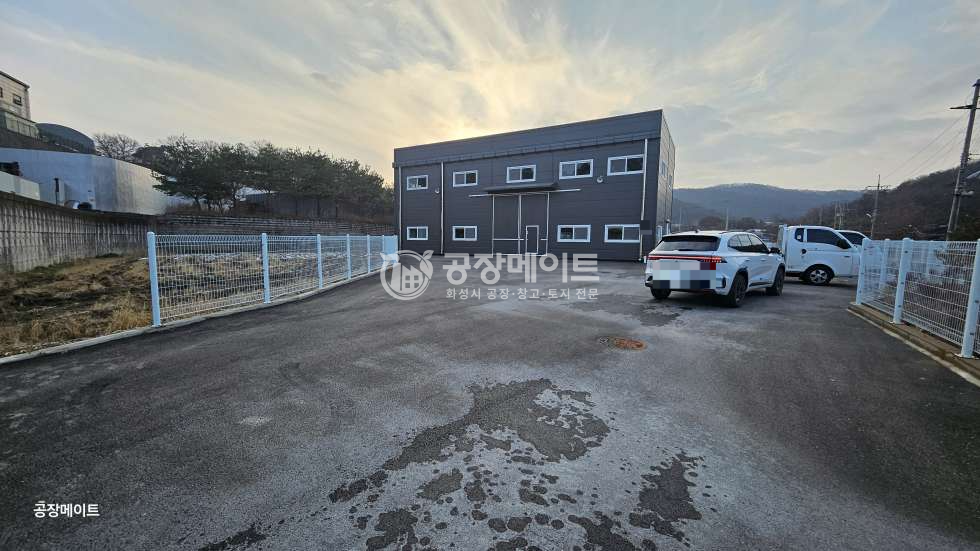 경기 화성효행구 정남면 문학리 정남면 문학리 55평 신축공장 매매 물건입니다. 320만/p 공장옆 조경공간 네모반듯합니다 매매 매물번호 11008 사진 1