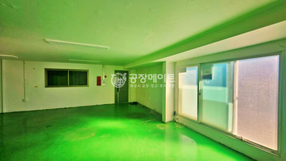 경기 화성효행구 정남면 고지리 정남 공장임대 2차선변 200평 주용도 공장 50kw 넓은마당 사무실 연구실 갖춤 월세 매물번호 10659 사진 7
